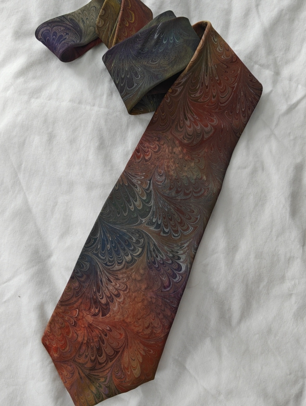 Men's Handcrafted Silk Tie And Suspenders Set - Picture 13 of 16